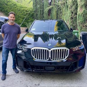 Konrad in Woodland Hills